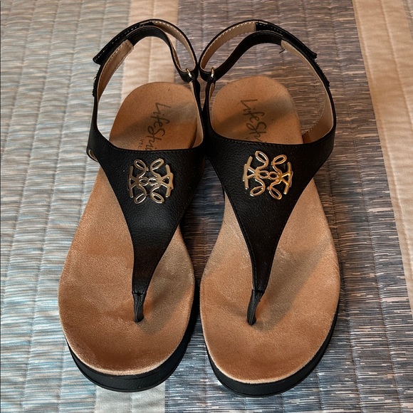 Life Stride Black Sandals with Gold Accents NWOT - Picture 1 of 8